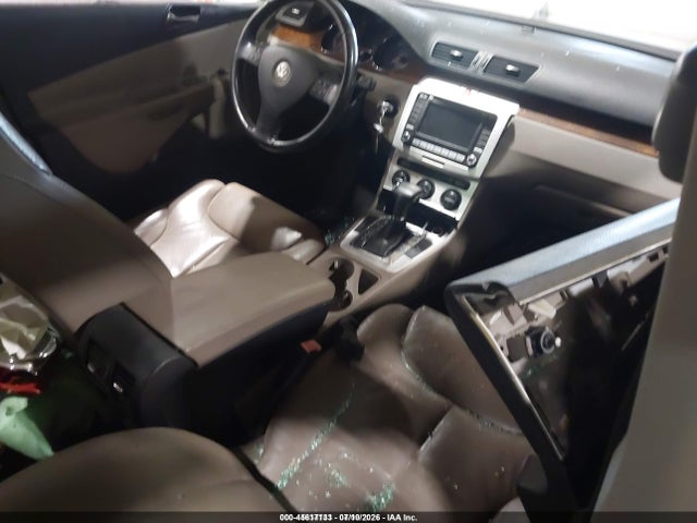 2008 Volkswagen Passat Lux მანქანა იყიდება აუქციონზე, vin: WVWTK73C28E010517, აუქციონის ნომერი: 45617133