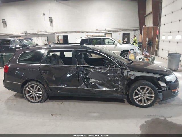 2008 Volkswagen Passat Lux მანქანა იყიდება აუქციონზე, vin: WVWTK73C28E010517, აუქციონის ნომერი: 45617133