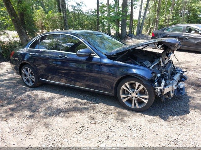 45617150 :رقم المزاد ، 55SWF4KB9GU143294 vin ، 2016 Mercedes-benz C 300 Luxury 4matic مزاد بيع