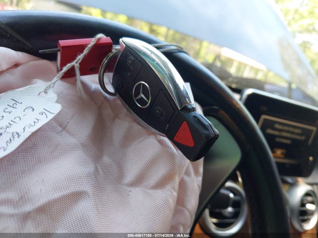 45617150 :رقم المزاد ، 55SWF4KB9GU143294 vin ، 2016 Mercedes-benz C 300 Luxury 4matic مزاد بيع