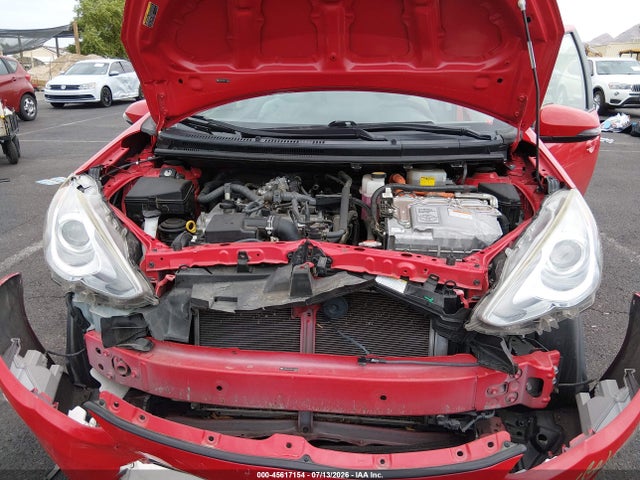 JTDKDTB30G1134968 Toyota Prius C One