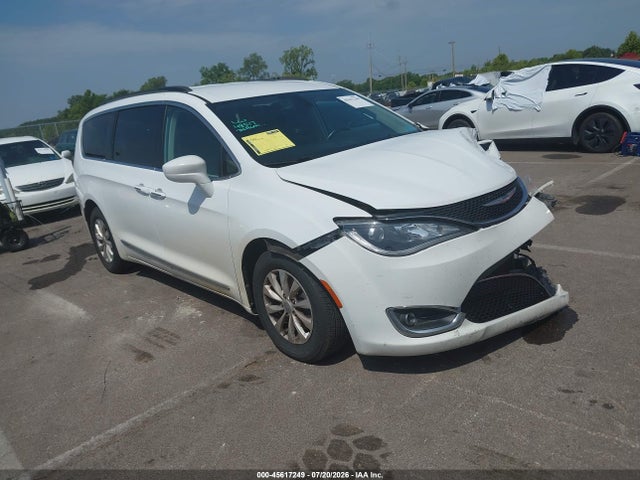 Aukcja sprzedaży 2017 Chrysler Pacifica Touring-l, vin: 2C4RC1BGXHR620645, numer aukcji: 45617249