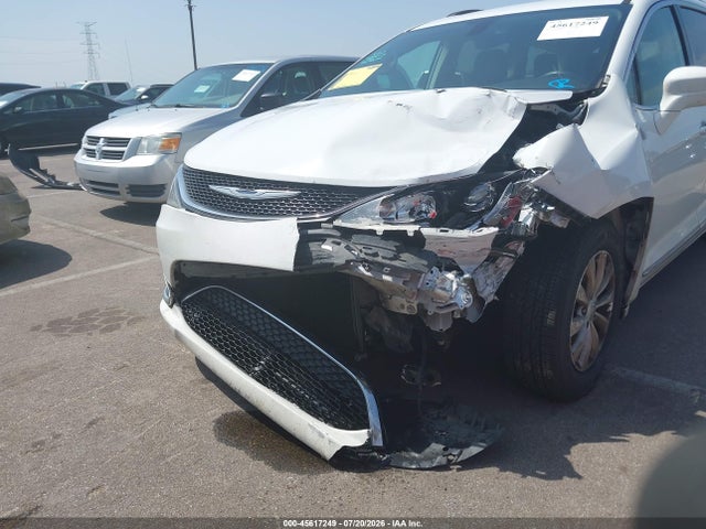 45617249 :رقم المزاد ، 2C4RC1BGXHR620645 vin ، 2017 Chrysler Pacifica Touring-l مزاد بيع