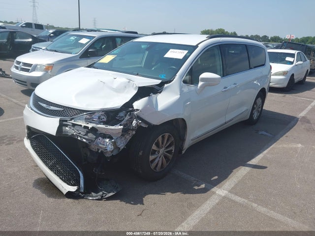 45617249 :رقم المزاد ، 2C4RC1BGXHR620645 vin ، 2017 Chrysler Pacifica Touring-l مزاد بيع