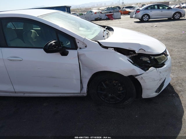 1G1BC5SM8G7305561 Chevrolet Cruze Ls Auto