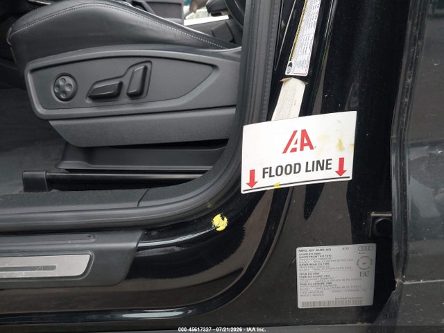 Продажа на аукционе авто 2018 Audi Sq5 3.0t Premium Plus, vin: WA1C4AFY8J2028391, номер лота: 45617327