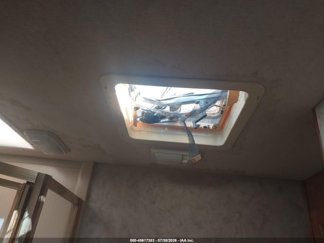 Продаж на аукціоні авто 2003 Freightliner Chassis X Line Motor Home, vin: 4UZAAJBV13CK69283, номер лоту: 45617383