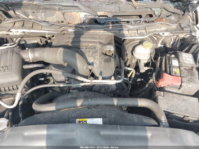 45617417 :رقم المزاد ، 1C6RR7LT2KS696693 vin ، 2019 Ram 1500 Classic مزاد بيع