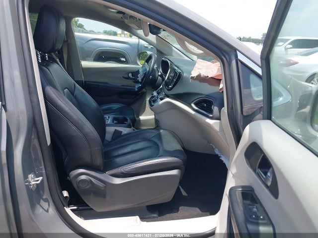 Продаж на аукціоні авто 2022 Chrysler Pacifica Touring L, vin: 2C4RC1BG7NR233854, номер лоту: 45617421
