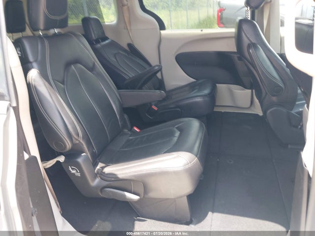 Продаж на аукціоні авто 2022 Chrysler Pacifica Touring L, vin: 2C4RC1BG7NR233854, номер лоту: 45617421