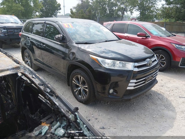 Продаж на аукціоні авто 2017 Toyota Highlander Le Plus, vin: 5TDBZRFH0HS375539, номер лоту: 45617444