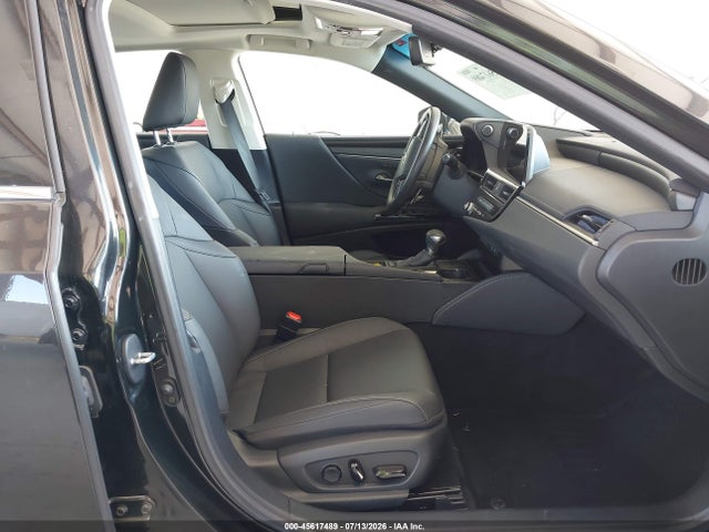 2024 Lexus Es 300h მანქანა იყიდება აუქციონზე, vin: 58ADA1C14RU044781, აუქციონის ნომერი: 45617489
