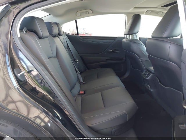 2024 Lexus Es 300h მანქანა იყიდება აუქციონზე, vin: 58ADA1C14RU044781, აუქციონის ნომერი: 45617489