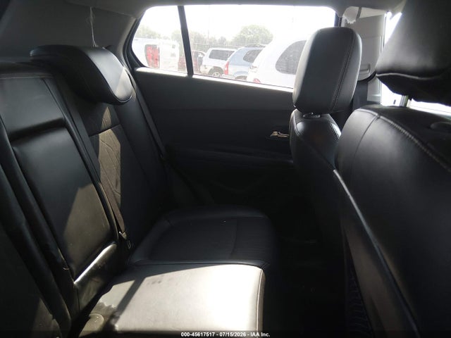 KL7CJPSM0MB365336 Chevrolet Trax Awd Lt