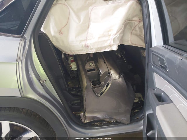 45617552 :رقم المزاد ، 1V2FE2CA4MC234866 vin ، 2021 Volkswagen Atlas Cross Sport 3.6l V6 Sel Premium R-line مزاد بيع