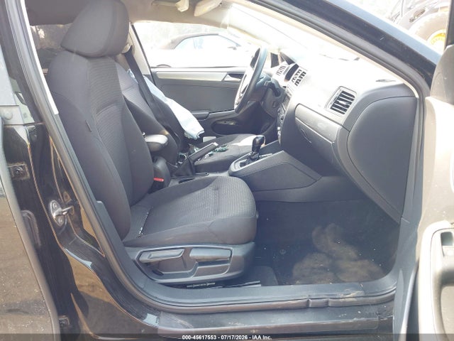 2015 Volkswagen Jetta 1.8t Se მანქანა იყიდება აუქციონზე, vin: 3VWD17AJ0FM203469, აუქციონის ნომერი: 45617553