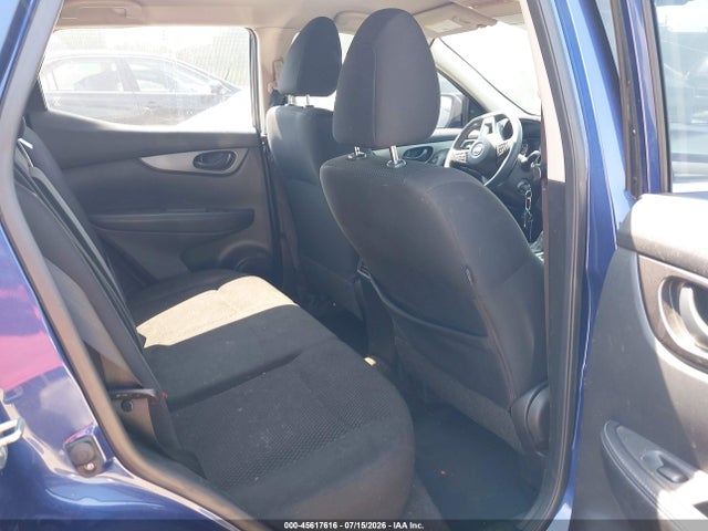 JN1BJ1CR3KW348528 Nissan Rogue Sport S