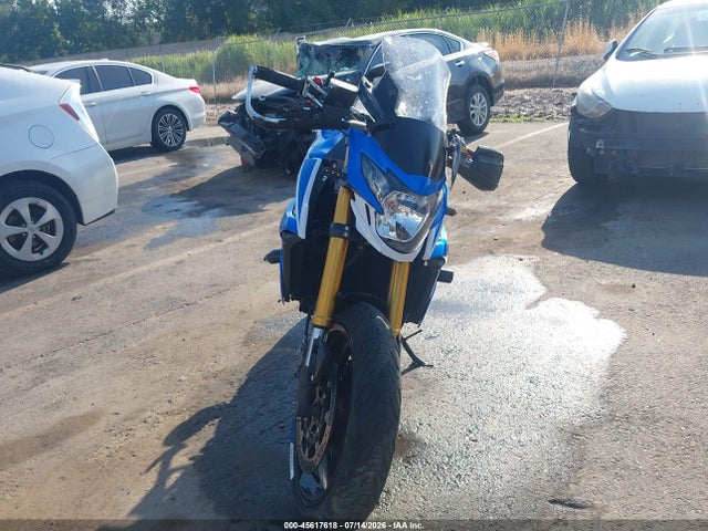 Suzuki GSX-S750 2015 JS1GR7NA0F2102016 Image 5