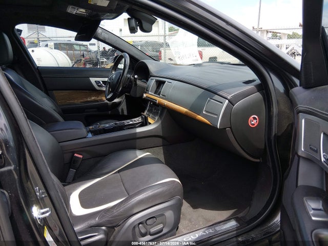 45617637 :رقم المزاد ، SAJWA0HP3FMU75217 vin ، 2015 Jaguar Xf 5.0l Supercharged مزاد بيع