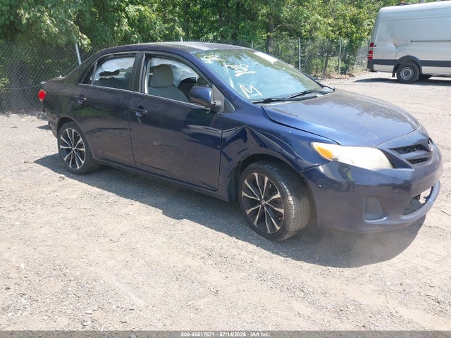 45617671 :رقم المزاد ، 2T1BU4EE8BC655895 vin ، 2011 Toyota Corolla Le مزاد بيع