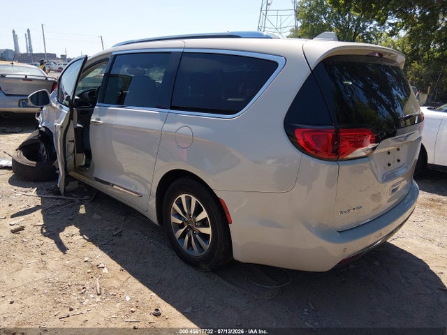 2020 Chrysler Pacifica Touring L Plus მანქანა იყიდება აუქციონზე, vin: 2C4RC1EG1LR282959, აუქციონის ნომერი: 45617732