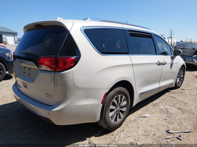 2020 Chrysler Pacifica Touring L Plus მანქანა იყიდება აუქციონზე, vin: 2C4RC1EG1LR282959, აუქციონის ნომერი: 45617732