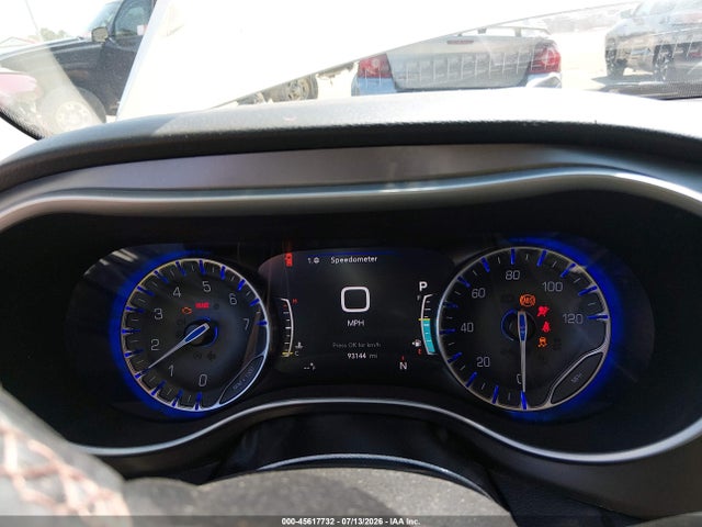 2020 Chrysler Pacifica Touring L Plus მანქანა იყიდება აუქციონზე, vin: 2C4RC1EG1LR282959, აუქციონის ნომერი: 45617732