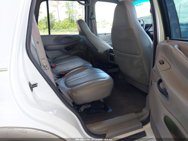 Auction sale of the 2001 Ford Expedition Eddie Bauer, vin: 1FMRU17L21LB21951, lot number: 45617744
