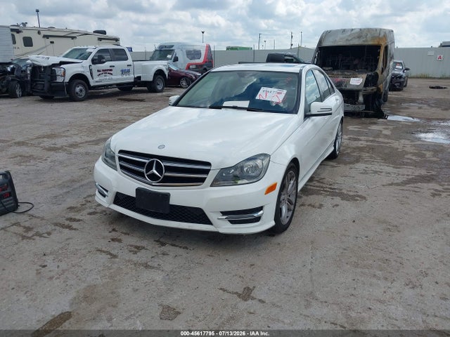 Продаж на аукціоні авто 2014 Mercedes-benz C 250 Sport, vin: WDDGF4HB7EA954164, номер лоту: 45617795