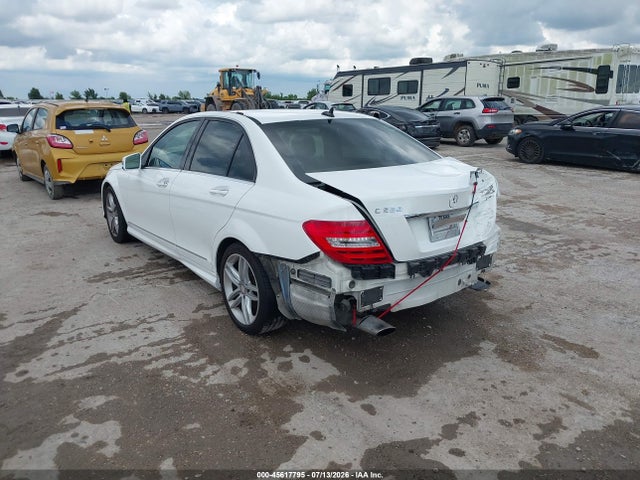 Продаж на аукціоні авто 2014 Mercedes-benz C 250 Sport, vin: WDDGF4HB7EA954164, номер лоту: 45617795