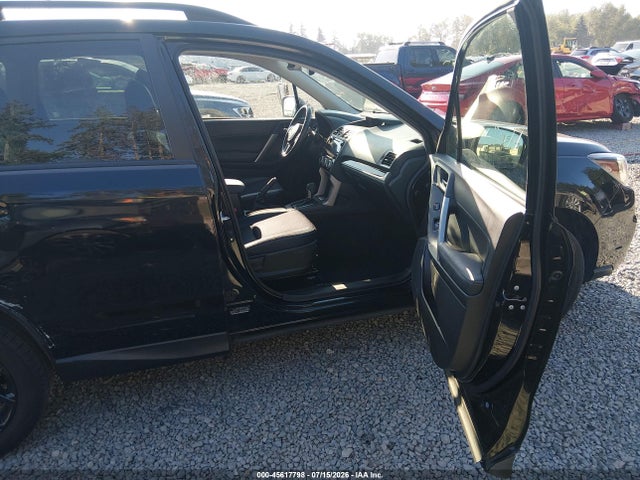 Subaru Forester 2.5i Premium 2018 JF2SJAEC0JH445910 Image 5