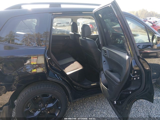 Subaru Forester 2.5i Premium 2018 JF2SJAEC0JH445910 Image 8