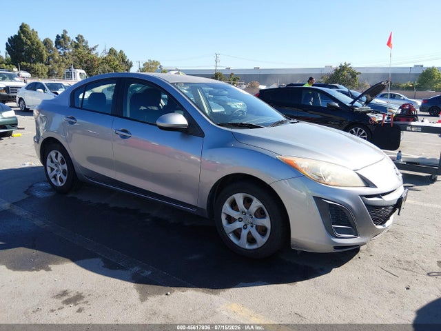 45617806 :رقم المزاد ، JM1BL1UGXB1408502 vin ، 2011 Mazda Mazda3 I Sport مزاد بيع