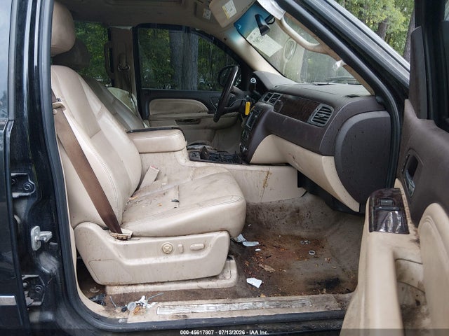 Продаж на аукціоні авто 2011 Gmc Yukon Xl 1500 Denali, vin: 1GKS2MEF1BR117645, номер лоту: 45617807