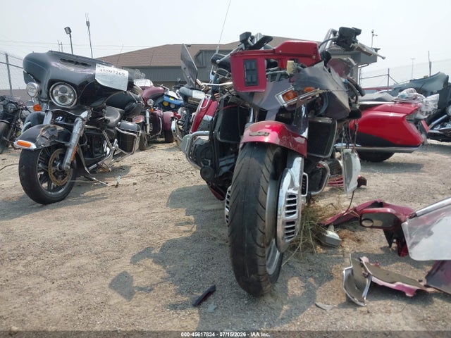 45617834 :رقم المزاد ، 1HFSC220XWA001741 vin ، 1998 Honda Gl1500 A مزاد بيع