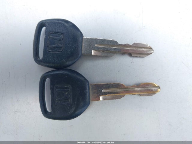 1992 Honda Accord Lx მანქანა იყიდება აუქციონზე, vin: 1HGCB7656NA141449, აუქციონის ნომერი: 45617841