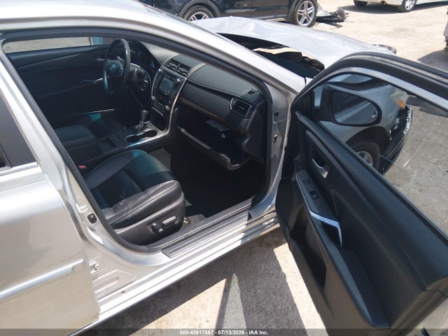 45617867 :رقم المزاد ، 4T4BF1FK4FR451585 vin ، 2015 Toyota Camry Xle مزاد بيع