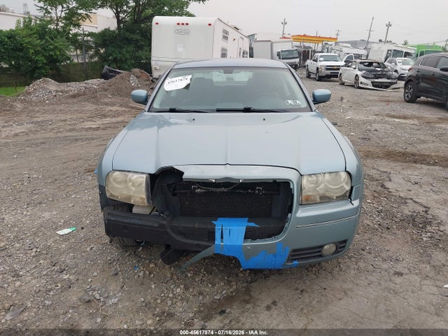 2008 Chrysler 300 Touring მანქანა იყიდება აუქციონზე, vin: 2C3KA53G38H267740, აუქციონის ნომერი: 45617874