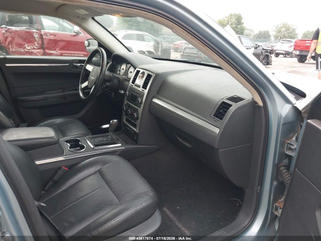2008 Chrysler 300 Touring მანქანა იყიდება აუქციონზე, vin: 2C3KA53G38H267740, აუქციონის ნომერი: 45617874