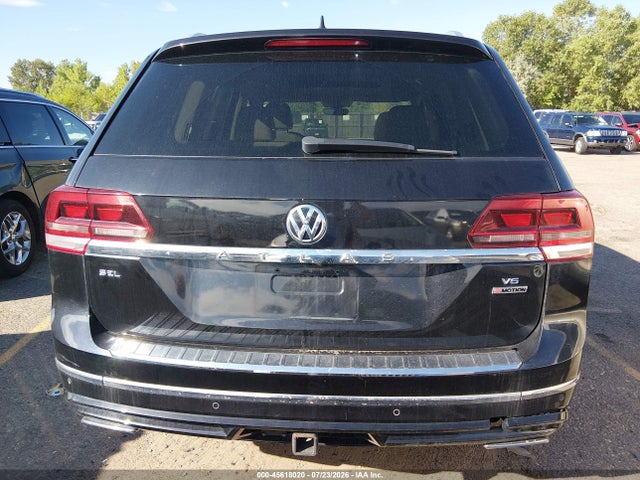 45618020 :رقم المزاد ، 1V2RR2CA9JC569473 vin ، 2018 Volkswagen Atlas 3.6l V6 Sel مزاد بيع