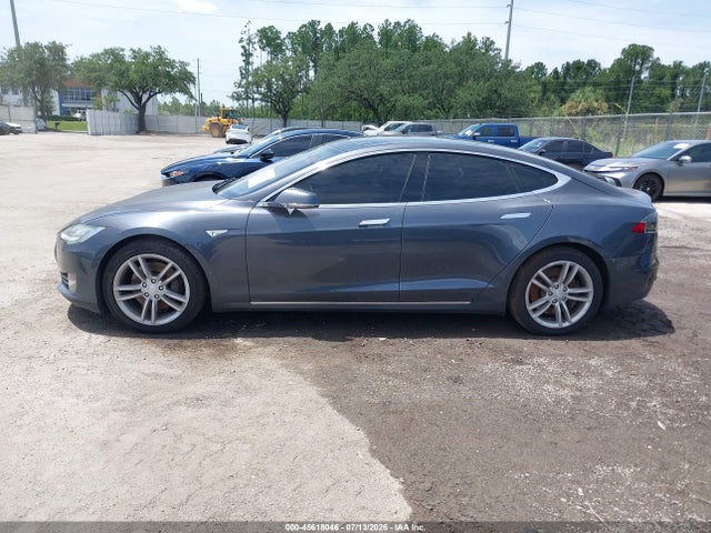 45618046 :رقم المزاد ، 5YJSA1S10EFP56681 vin ، 2014 Tesla Model S مزاد بيع