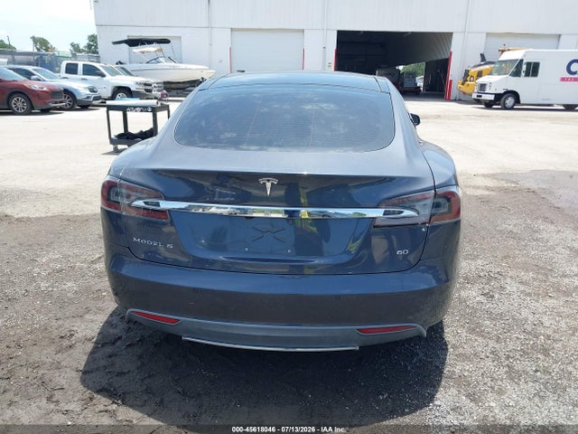 45618046 :رقم المزاد ، 5YJSA1S10EFP56681 vin ، 2014 Tesla Model S مزاد بيع