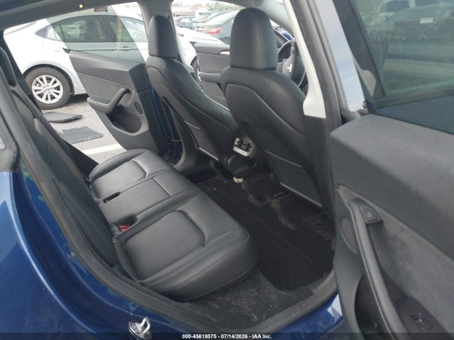 Продаж на аукціоні авто 2023 Tesla Model Y Awd/long Range Dual Motor All-wheel Drive, vin: 7SAYGDEE0PA206991, номер лоту: 45618075