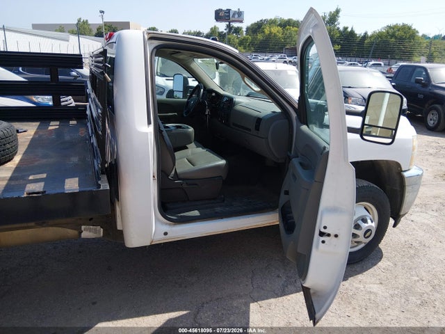 1GB3CZCG1EF126992 Chevrolet Silverado 3500hd Chassis Work Truck