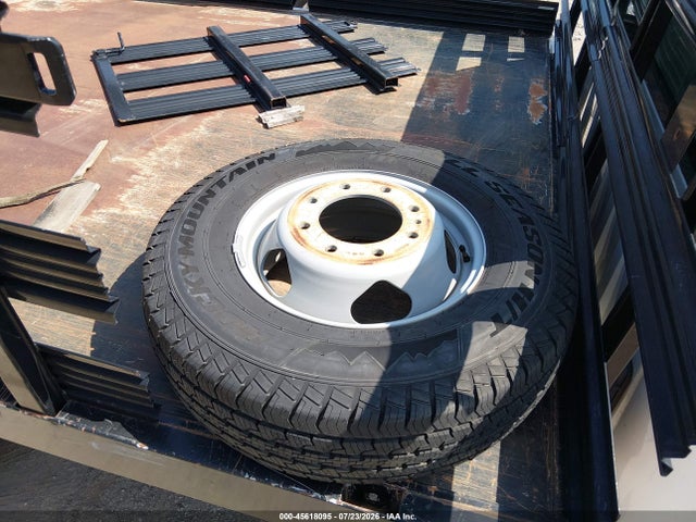 1GB3CZCG1EF126992 Chevrolet Silverado 3500hd Chassis Work Truck
