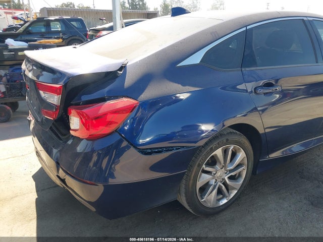 Honda ACCORD LX 2018 1HGCV1F17JA042053 Image 18