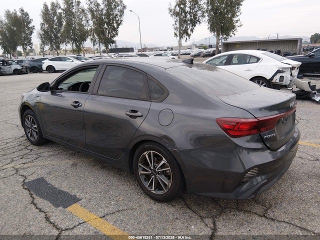 KIA Forte Lxs 2023 3KPF24AD8PE590351 Image 3