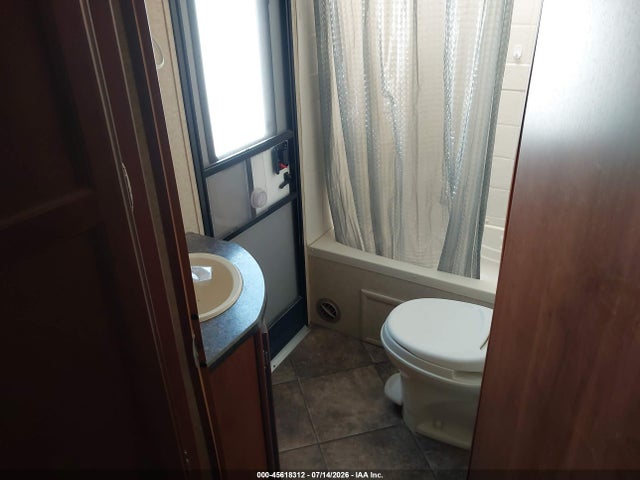 Heartland Rv North Trail 2014 5SFNB3529EE273389 Image 12