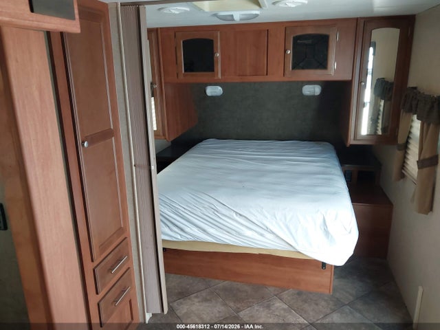 Heartland Rv North Trail 2014 5SFNB3529EE273389 Image 8