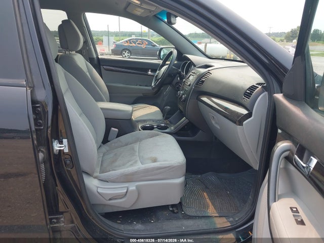 45618326 :رقم المزاد ، 5XYKTDA23BG170308 vin ، 2011 Kia Sorento Lx V6 مزاد بيع